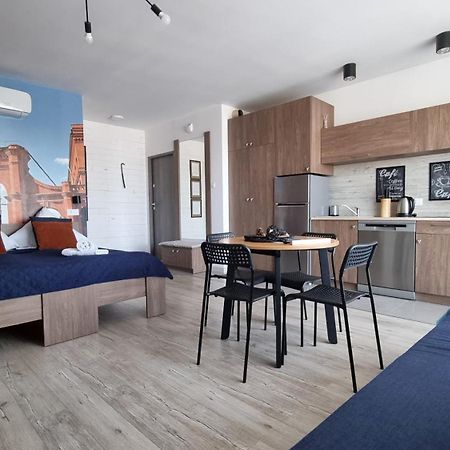 Appartement Q Apart Coral - Studio, Manufaktura, Parking Gratis, Tv Max, Fv, Gwarancja Zadowolenia à Łódź Extérieur photo